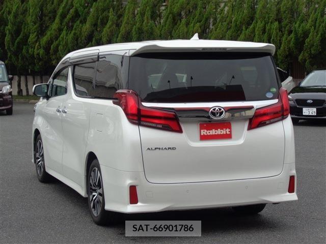 Toyota ALPHARD 2019-04 325348-6