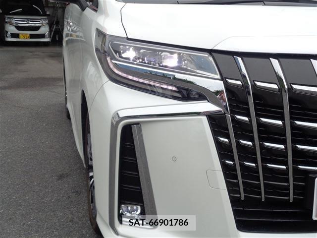 Toyota ALPHARD 2019-04 325348-9