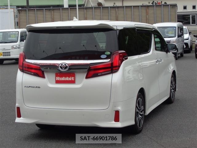Toyota ALPHARD 2019-04 325348-8