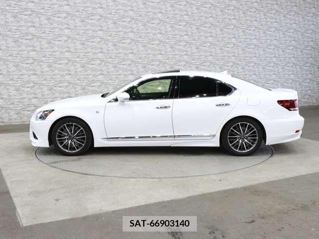Lexus LS 2012-12 334342-10