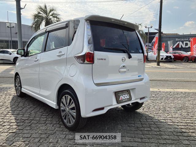 Nissan DAYZ 2015-01 207178-2
