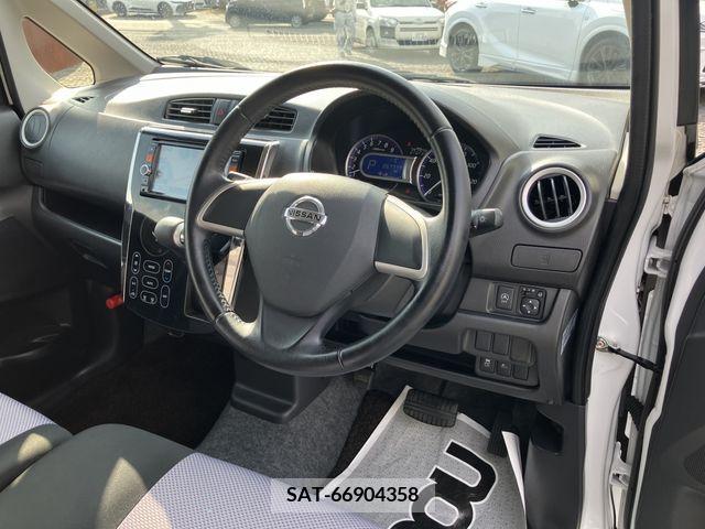 Nissan DAYZ 2015-01 207178-12