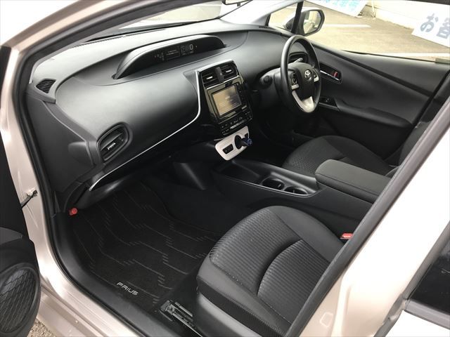 Toyota PRIUS 2016-05 192970-9