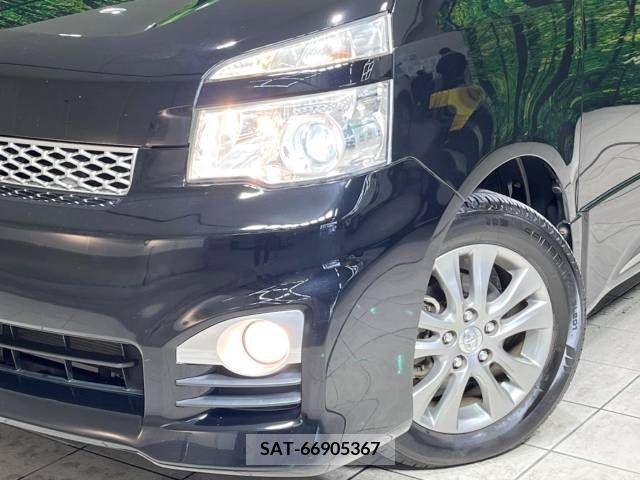 Toyota VOXY 2012-07 218233-13