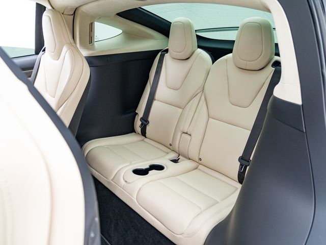 Tesla MODEL X 2018-06 23152-27