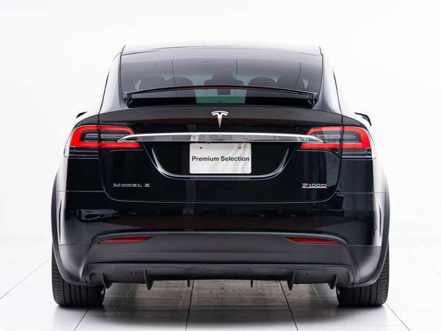 Tesla MODEL X 2018-06 23152-11