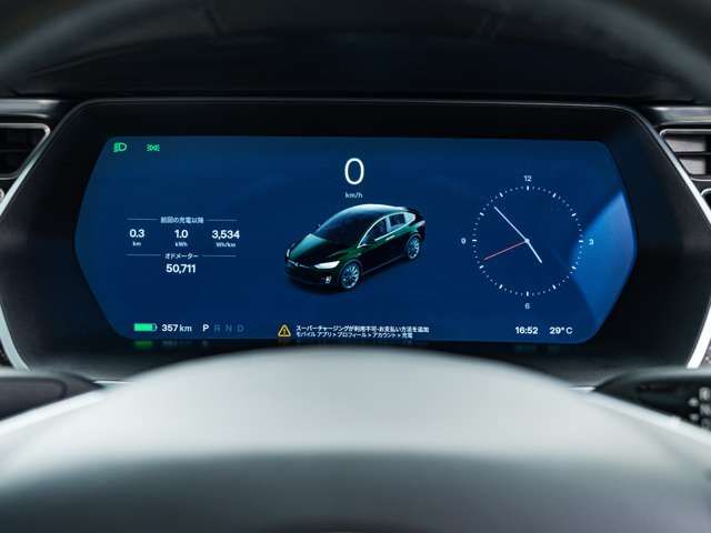 Tesla MODEL X 2018-06 23152-19