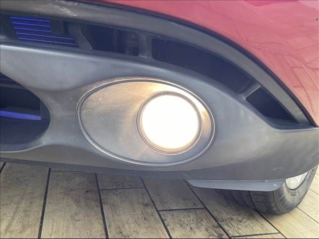 Nissan JUKE 2010-11 26561-7