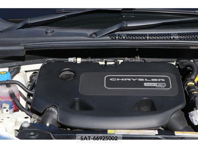 Chrysler YPSILON 2013-06 202482-16