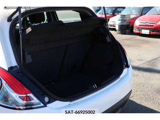 Chrysler YPSILON 2013-06 202482-14
