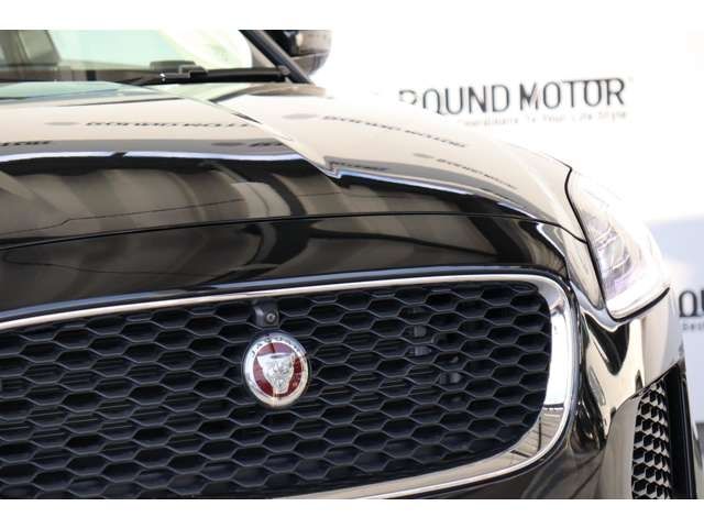 Jaguar E-PACE 2019-09 5028-4