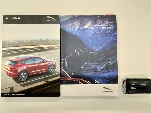 Jaguar E-PACE 2019-09 5028-29