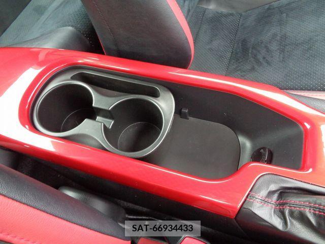 Toyota 86 2019-08 379092-15