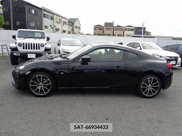 Toyota 86 2019-08 379092-28