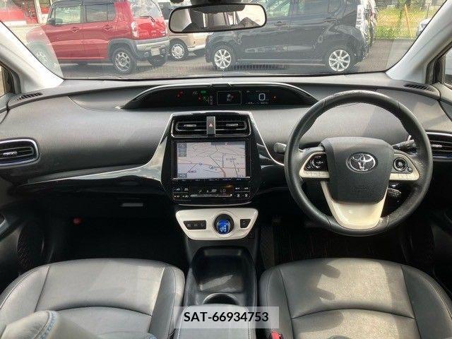 Toyota PRIUS 2015-12 349174-10