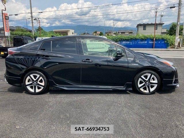 Toyota PRIUS 2015-12 349174-4