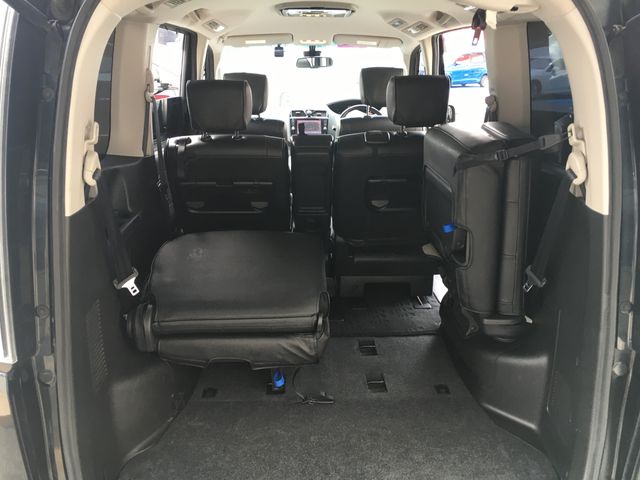 Nissan SERENA 2015-05 23781-15