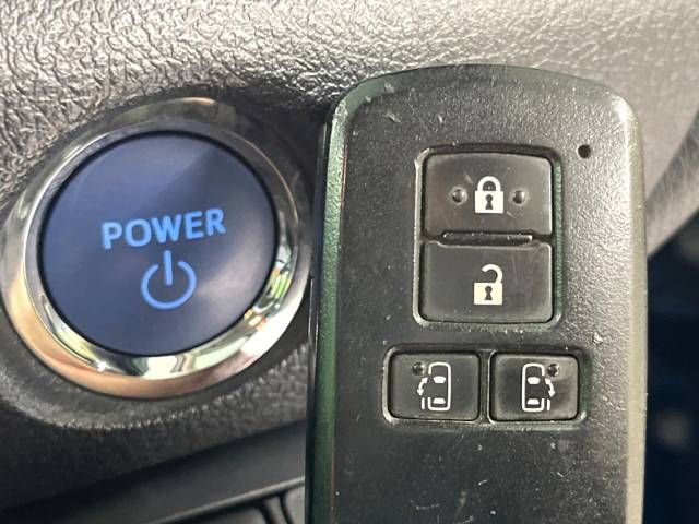 Toyota SIENTA 2015-11 189619-5
