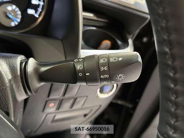 Toyota VELLFIRE 2017-11 299408-15