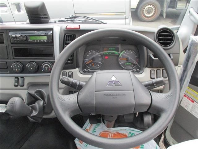 Mitsubishi CANTER 2023-04 2569-9