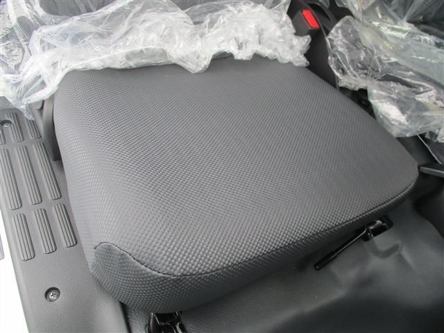 Mitsubishi CANTER 2023-04 2569-15
