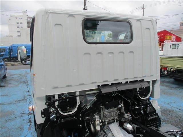 Mitsubishi CANTER 2023-04 2569-6