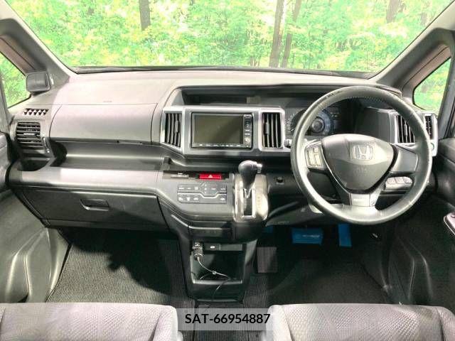 Honda e 2010-08 252886-1