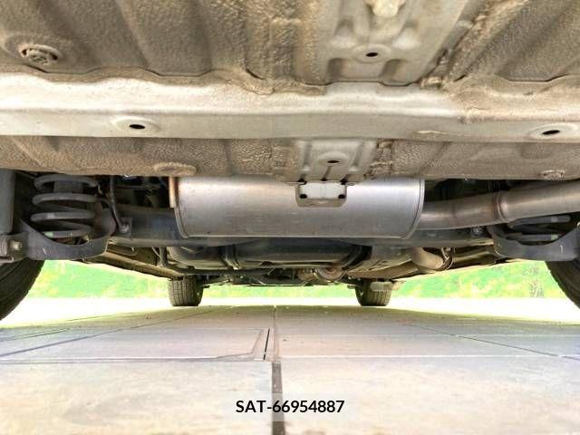 Honda e 2010-08 252886-18