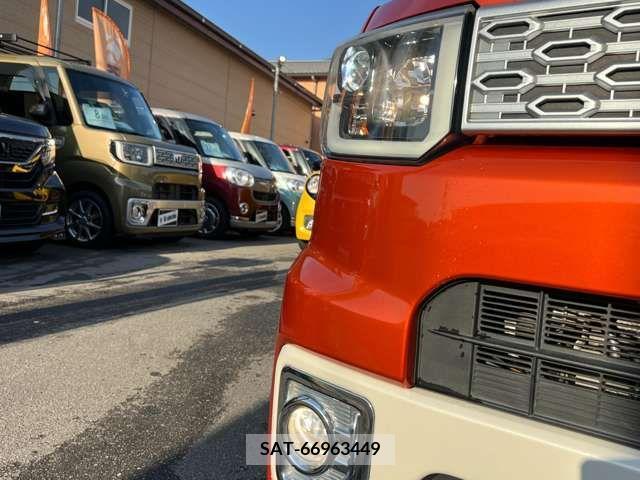Toyota Pixis Mega 2015-07 231384-14