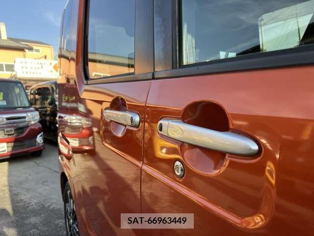 Toyota Pixis Mega 2015-07 231384-16