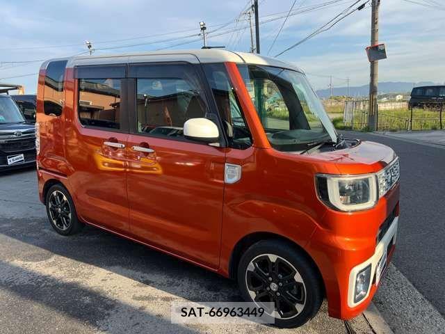 Toyota Pixis Mega 2015-07 231384-10