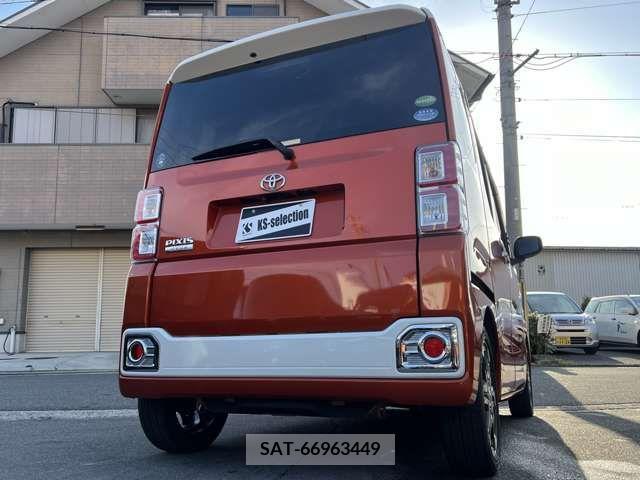 Toyota Pixis Mega 2015-07 231384-5