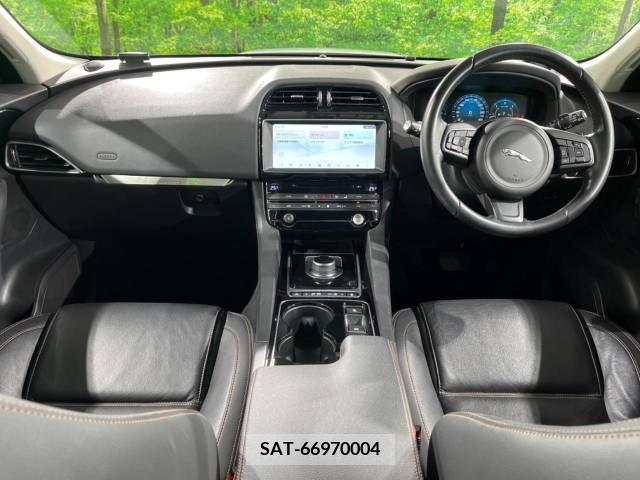 Jaguar F-PACE 2017-06 315771-1