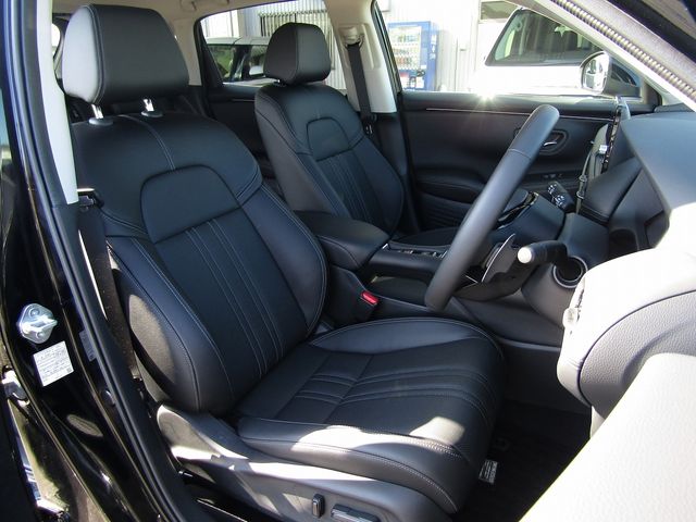 Honda ZR-V 2022-11 184317-8