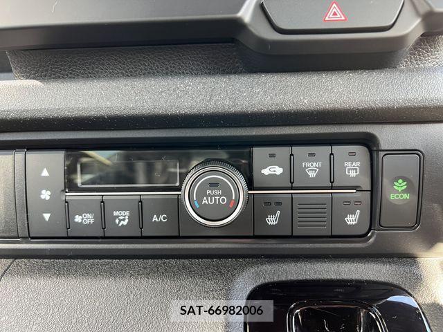 Honda N BOX CUSTOM 2023-10 208134-17