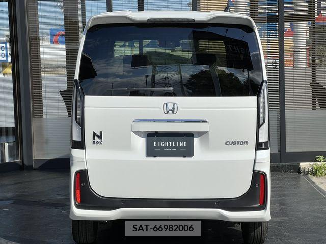 Honda N BOX CUSTOM 2023-10 208134-5