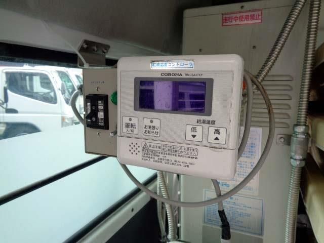 Mazda BONGO VAN 2013-06 8433-10