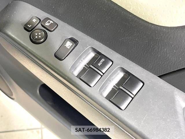 Nissan MOCO 2012-01 354657-5