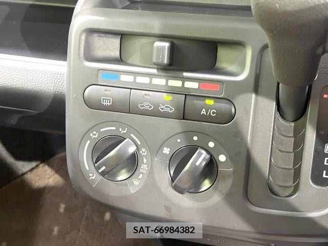 Nissan MOCO 2012-01 354657-3