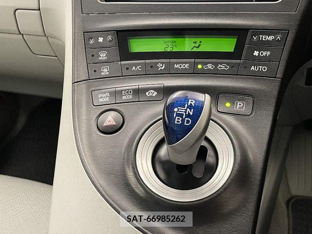 Toyota PRIUS 2011-09 372983-20
