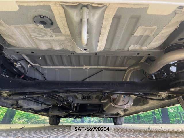 Honda N BOX CUSTOM 2018-05 279220-18