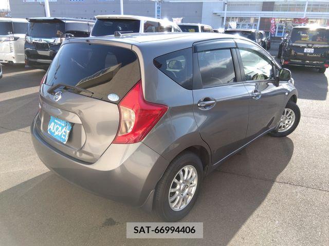 Nissan NOTE 2013-05 236099-2