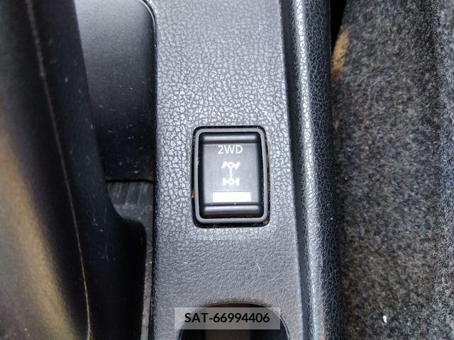 Nissan NOTE 2013-05 236099-12