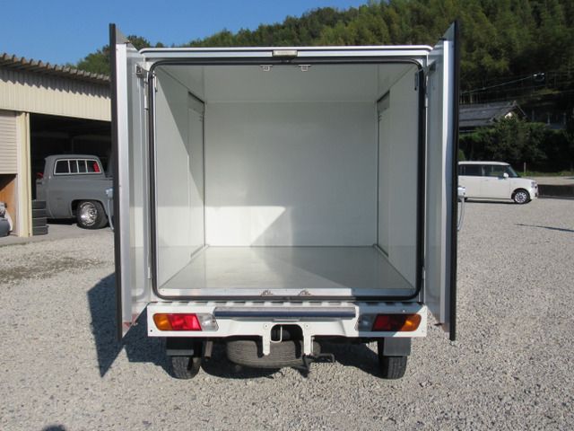 Mitsubishi MINICAB TRUCK 2012-04 18864-7