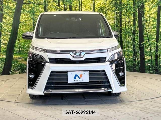 Toyota VOXY 2018-10 321587-15