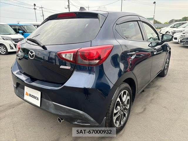 Mazda DEMIO 2014-11 267516-14