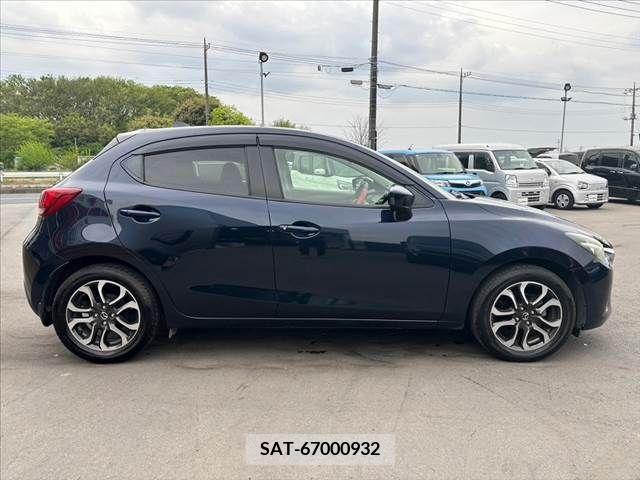 Mazda DEMIO 2014-11 267516-11