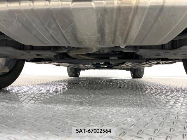 Volvo XC40 2021-09 370250-17