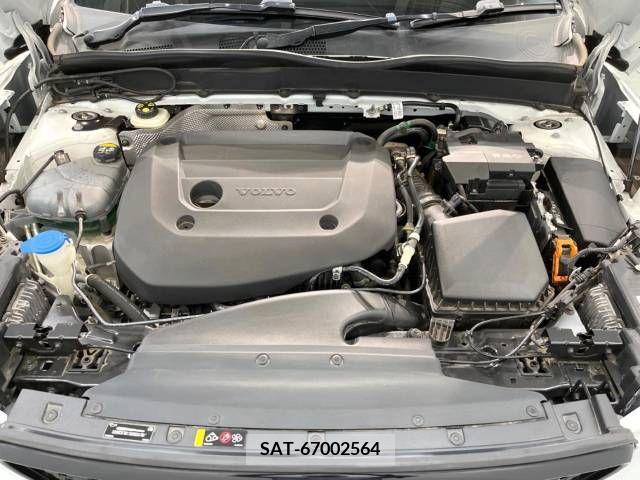 Volvo XC40 2021-09 370250-16