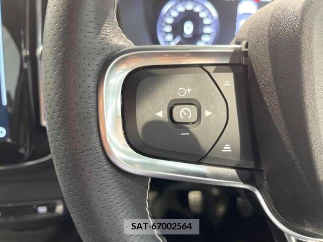 Volvo XC40 2021-09 370250-8
